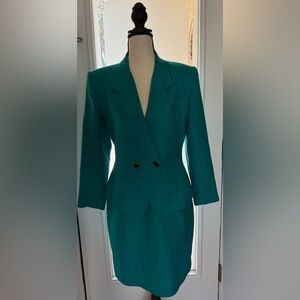 Sterling Cooper Petite Elegant/Chic Teal Pinstriped Women's 2PC Tailored Suit 6P